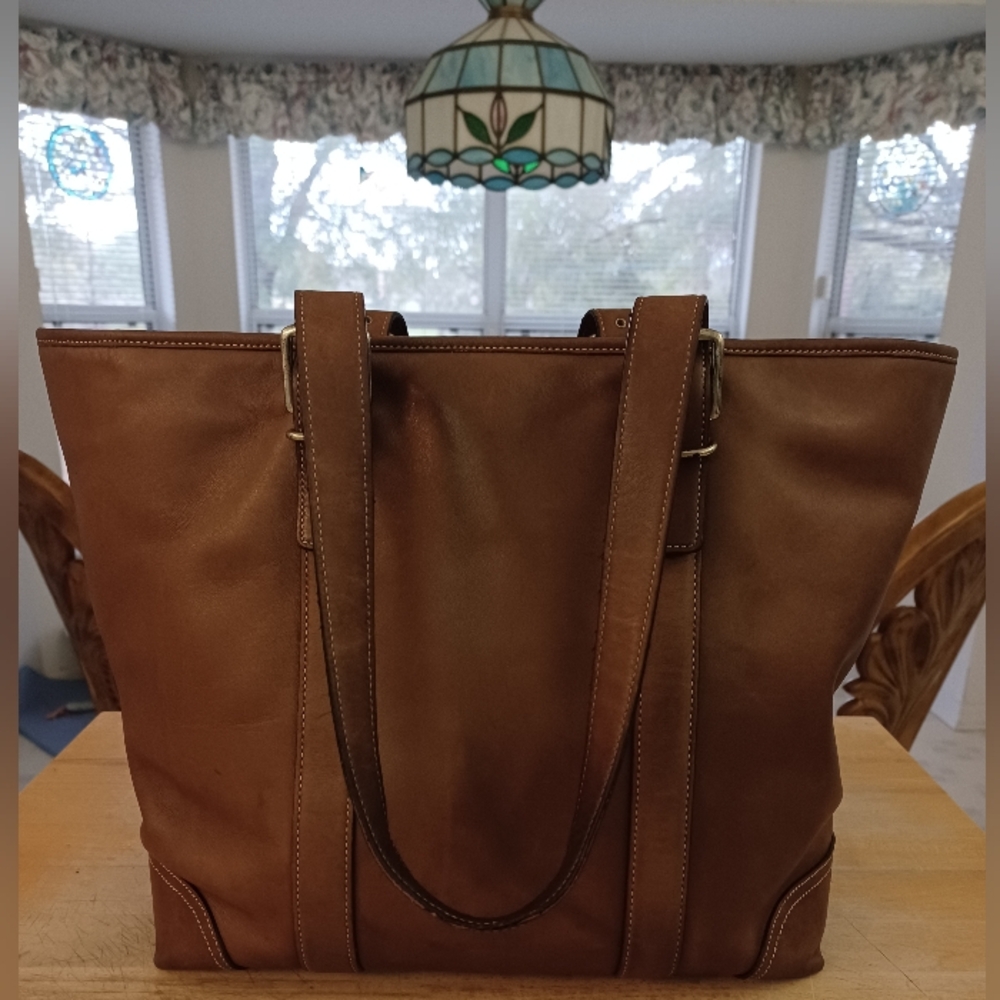 Vintage Leather Coach Bucket Bag Custom - Picture 3 of 16
